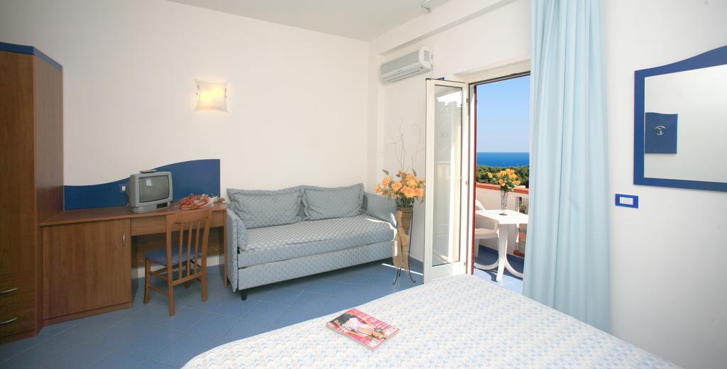 Albergo Godenizzo Пескичи Экстерьер фото