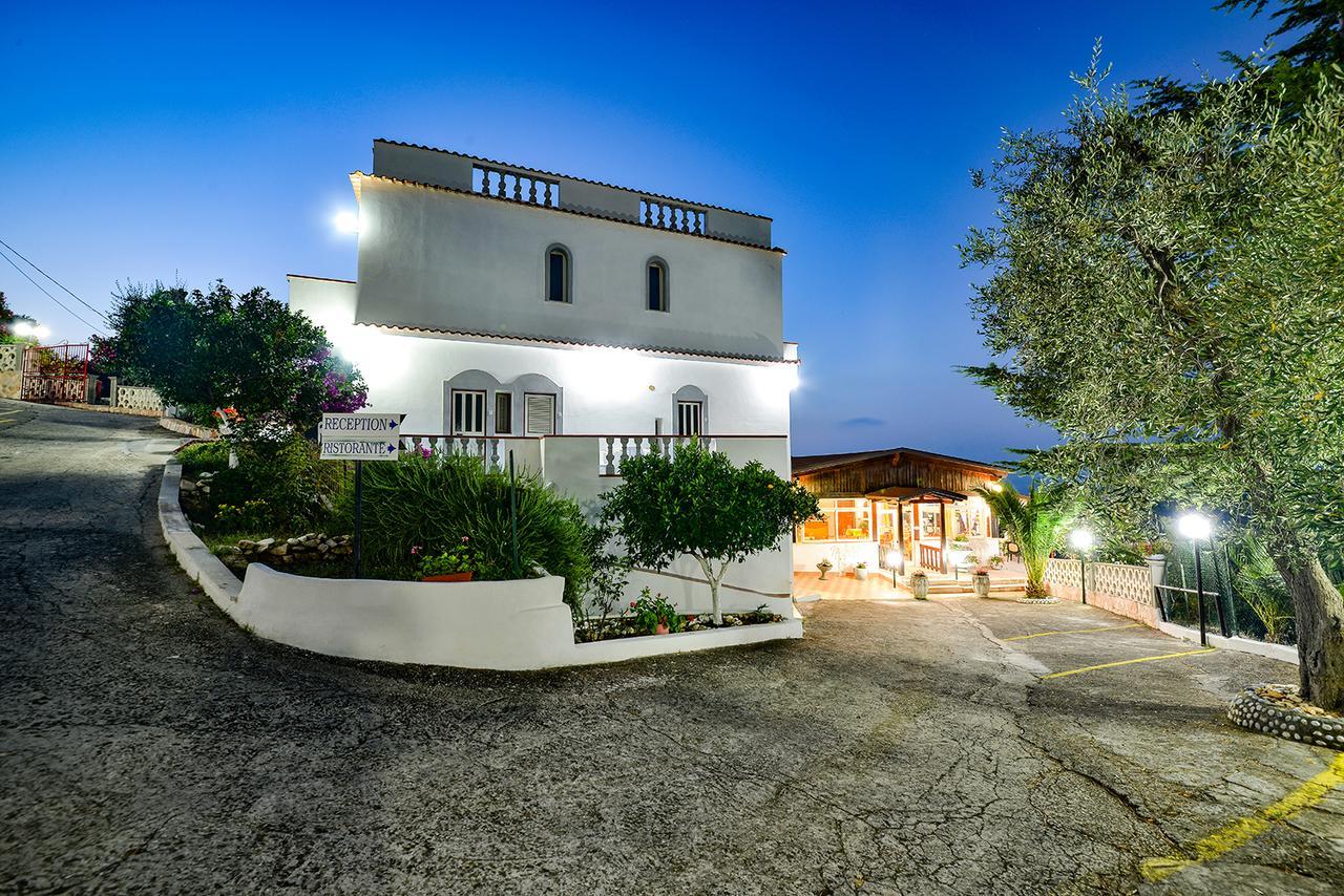 Albergo Godenizzo Пескичи Экстерьер фото