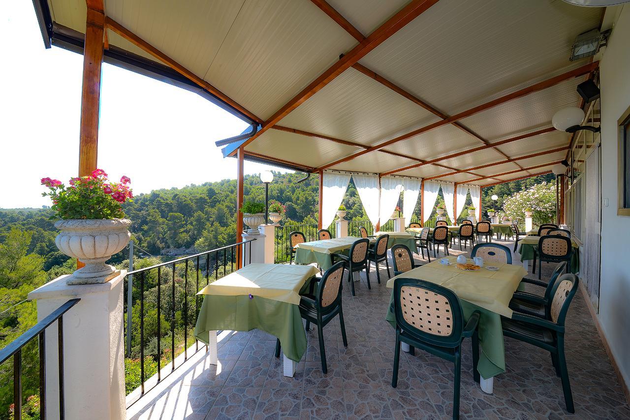 Albergo Godenizzo Пескичи Экстерьер фото